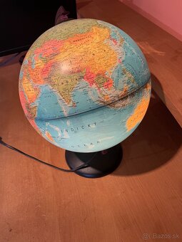Svietiaci Globus - 3