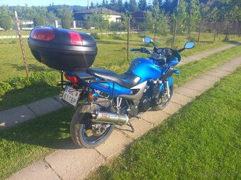 Kawasaki ZR7S - 3
