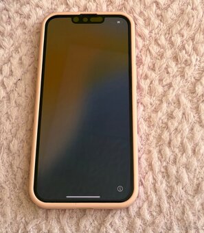 iPhone 16e 128 čiernej farby - 3