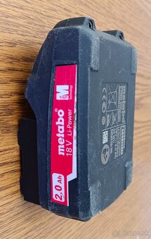 Nástenný držiak na organizáciu batérií Metabo CAS 18V - 3