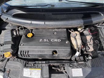 Predám náhradné diely na Chrysler voyager 2.5CRD - 3