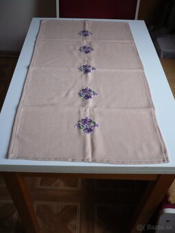 vyšívané obrusy - 3
