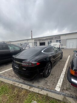 Tesla Model S - Nahradne diely - 3
