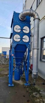 Prodávám Použitý odlučovač prachu DONALDSON DFE 2-8 V, r. v. - 3