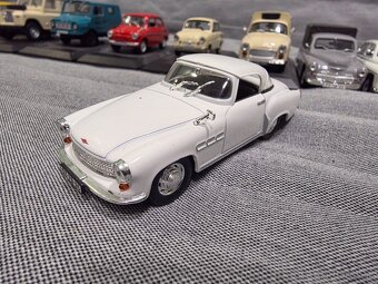Sbírka modelů 1:43 Kultovní auta ČSSR Legendární automobily - 3