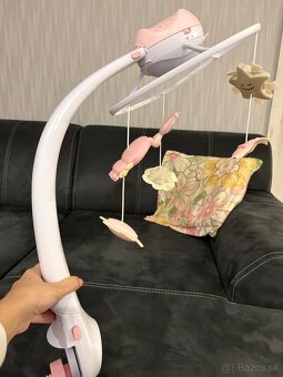 Kolotoč nad postieľku - 3