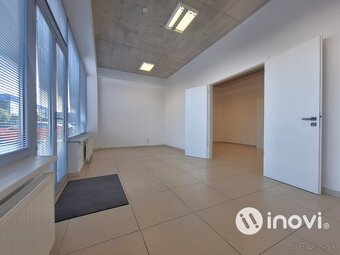 Obchodné priestory v centre moderného bývania R11 - 3