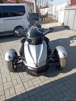 Can am spyder - 3