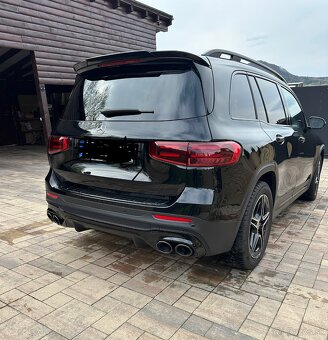 Mercedes GLB - 3