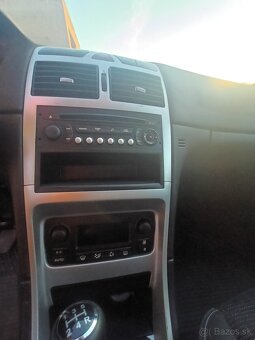 Peugeot 307 1.4 benzin 65kw - 3