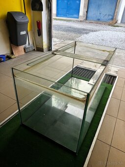 Predám akvarium 100x50x50 - 3