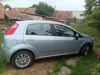 Predám Fiat Punto 1.3 Jtd Diesel AUTOMAT - 3