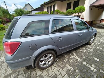 Predám Opel Astra H combi1,7 74kw diesel km150400 - 3