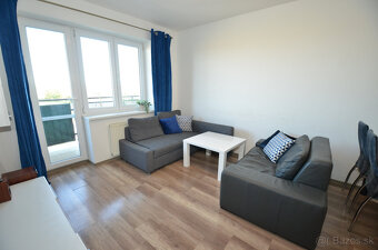 Pekný 2-izb. byt so šatníkom a vlastným kúrením. Nízke nákla - 3