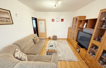 Na predaj zariadený 3 izbový byt Soblahovská -Trenčín,balkón - 3