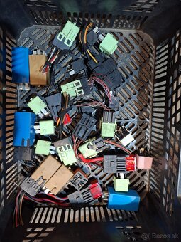 Tlačítka, vypínače, relatka bmw - 3