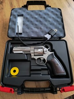 RUGER GP100 - 3