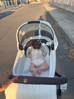 Cybex vanička biela - 3