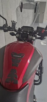 Predan hondu nc 750s, velmi spolahliva moto v dobrom stave - 3