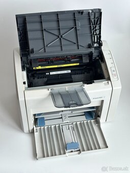 Laserová tlačiareň HP LaserJet 1022n s tonerom - 3