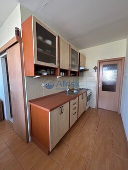 NOVÁ CENA 4-izbový byt s balkónom v blízkosti centra mesta - 3