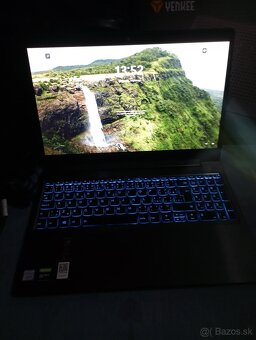 Lenovo - 3