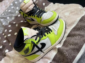 Air Jordan 1 Retro High OG Visionaire - 3