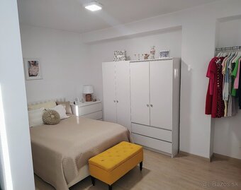 2 izb. apartmán 44,43 m2 v tichej lokalite rodiných domov - 3