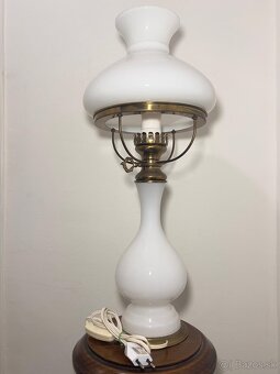 Stolova lampa s bieleho skla - 3