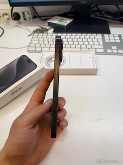 📱 Predám iPhone 15 Pro Max – 256 GB - 3