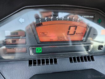 Predám Suzuki Burgman 650 - 3