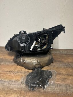 Pravý predný svetlomet pre BMW 5 E60/E61 (2001–2010). - 3