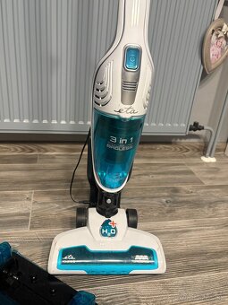 Tyčový vysávač s mopom - 3