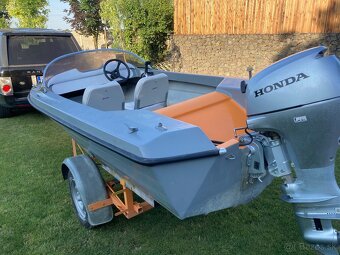 Predam motorovy čln - 3