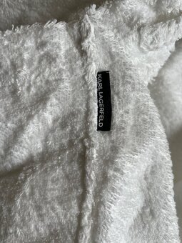 Karl Lagerfeld župan - 3