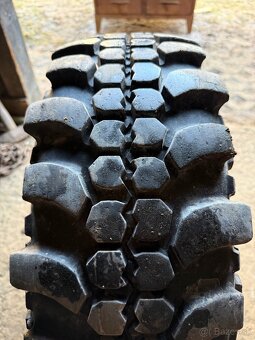 Kolesa 225/75 R15 / 5x139,7 - 3