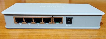 Switch 1GB Edimax ES-5500G - 3