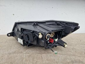 Škoda Superb 2 II LIFT 13- pravy predný bi-xenon - 3