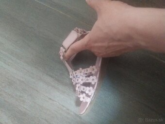 Sandale Cupcake veľ. 26 TOP STAV - 3