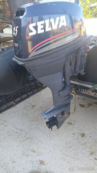 Predám lodný motor Selva 25HP - 3