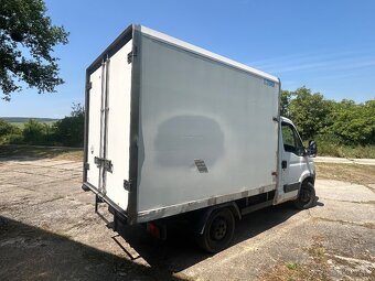 Iveco Daily 35S12 2.3 chladiak - 3
