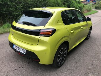 Peugeot 208 1,2 i - 3