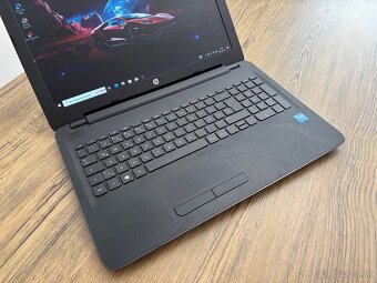 HP/Notebook/8GB RAM DDR4/128GB NVMe SSD/Intel HD 2GB Grafika - 3