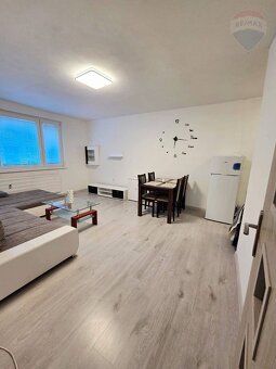 Prenájom dvojgarzónky - Levice, časť Vinohrady. - 3