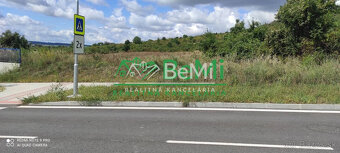 Pozemok pre stavbu RD, 698m2, Nitra, Zobor-Lupka, Landrover - 3