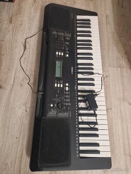 Yamaha psr-e373 - 3