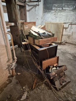 Drevo , drevotrieska a iny material za odvoz - 3