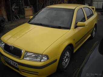 Skoda Octavia RS1 Zluta Karoserie ,Motor - 3
