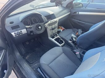 OPEL ASTRA GTC na náhradné diely ND - 3