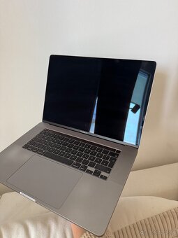 MacBook Pro 16” 2019 - 3